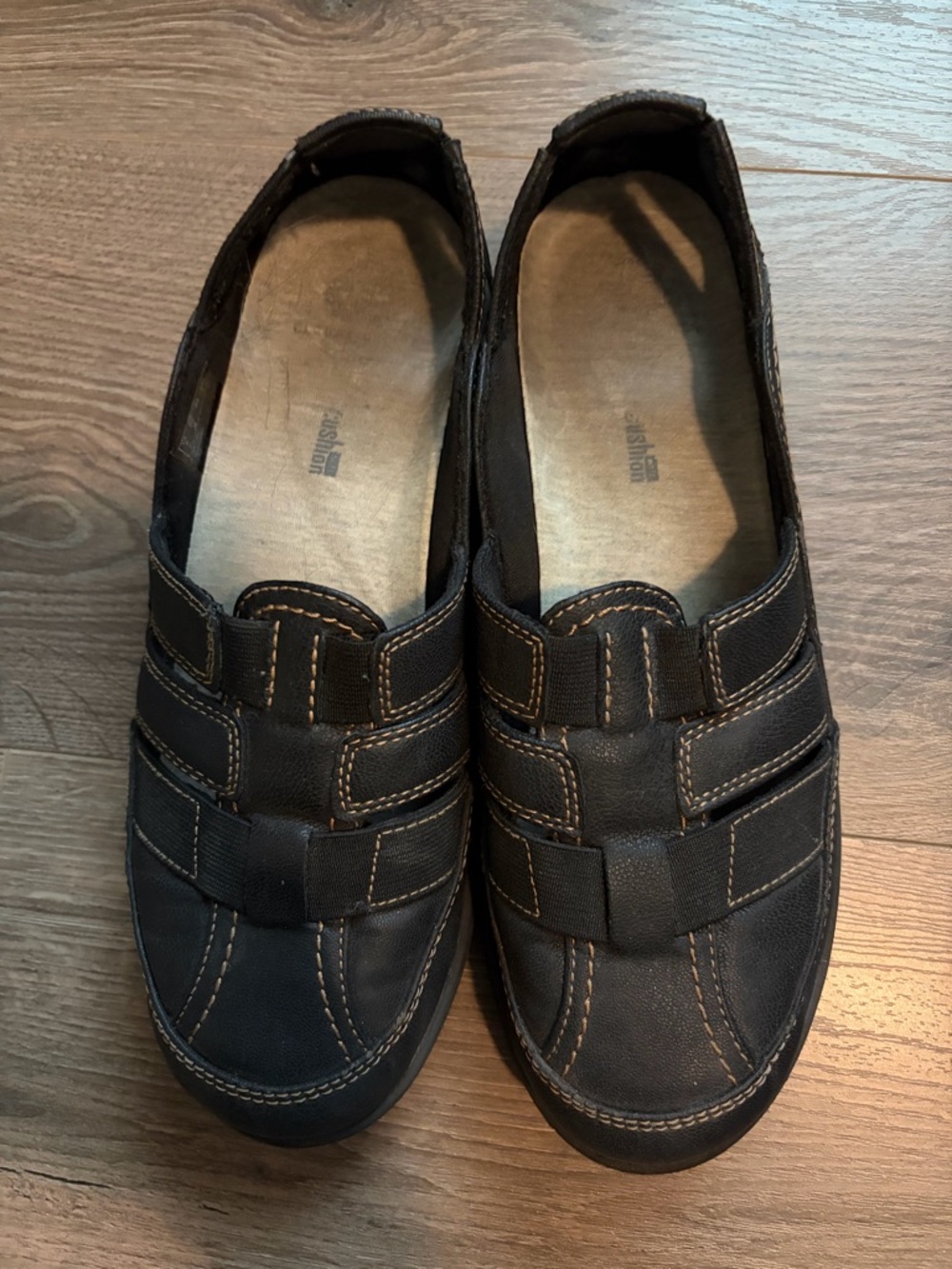 Men's Casual Slip-On Loafers in Dark Brown with Contrast Stitching